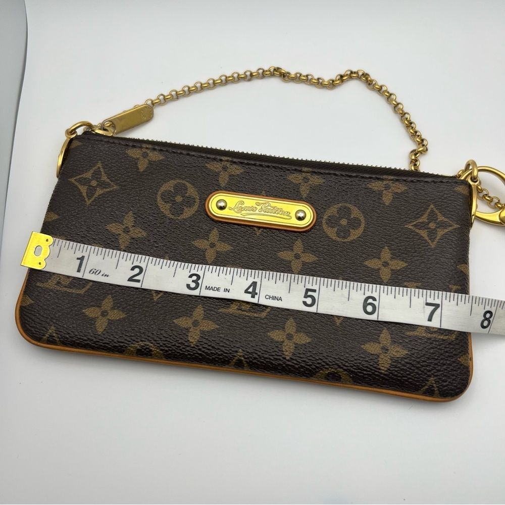 Louis Vuitton Monogram Milla MM Pouchette - Picture 8 of 16